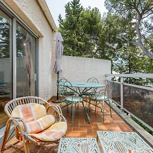 Le Monticule Par Dodo-a-cassis Apartment